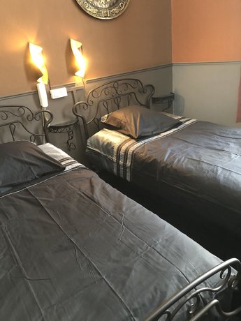 Imagen de la habitación del Hotel Lucca. Foto 4