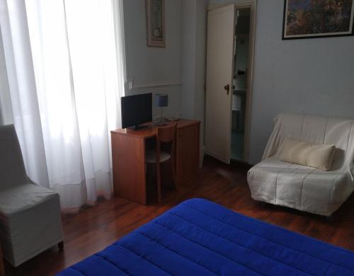 Imagen de la habitación del Hotel Lucciola, Bordighera. Foto 5