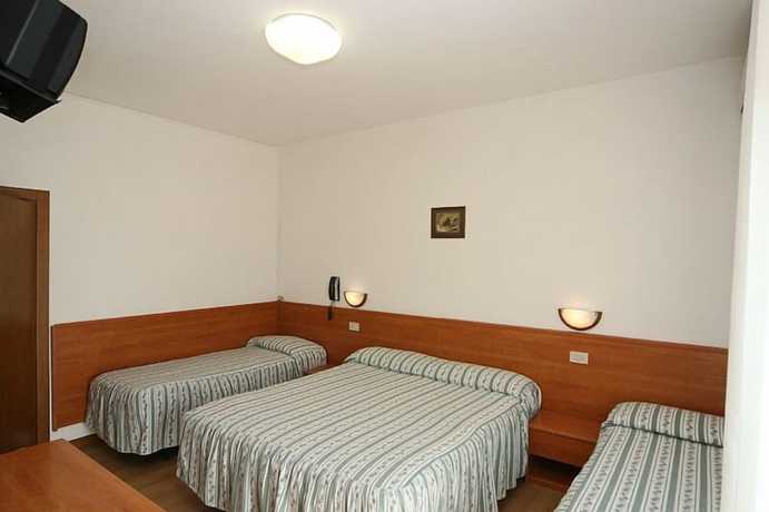 Imagen de la habitación del Hotel Lucciola, Lido Di Jesolo. Foto 6