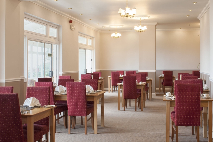 Imagen del bar/restaurante del Hotel Luccombe Hall Country House. Foto 3