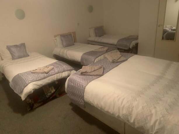 Imagen de la habitación del Hotel Lucena. Foto 19
