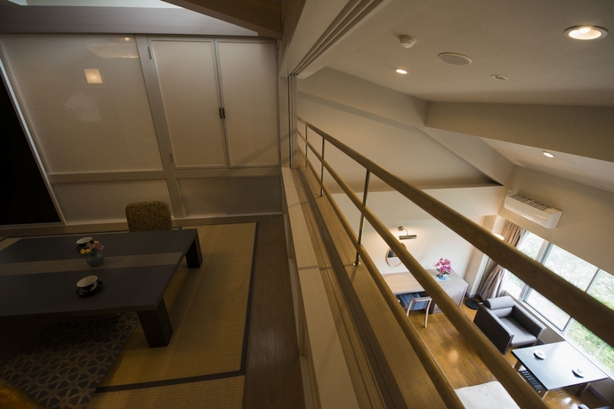 Imagen de la habitación del Hotel Lucent Takamiya. Foto 12