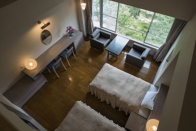 Imagen de la habitación del Hotel Lucent Takamiya. Foto 13