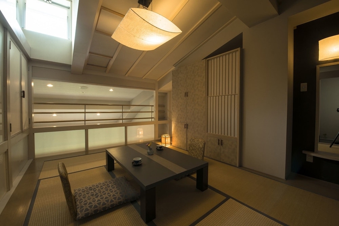 Imagen de la habitación del Hotel Lucent Takamiya. Foto 15