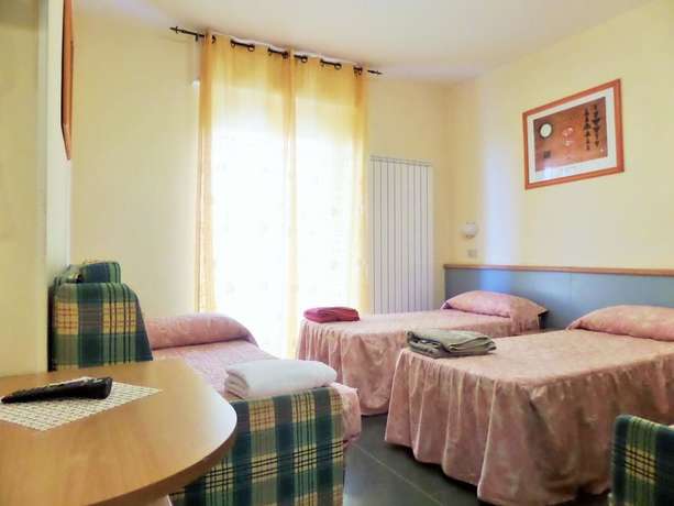 Imagen de la habitación del Hotel Lucerna, Arma di Taggia. Foto 4