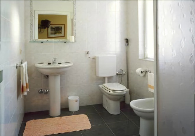 Imagen de la habitación del Hotel Lucerna, Arma di Taggia. Foto 13