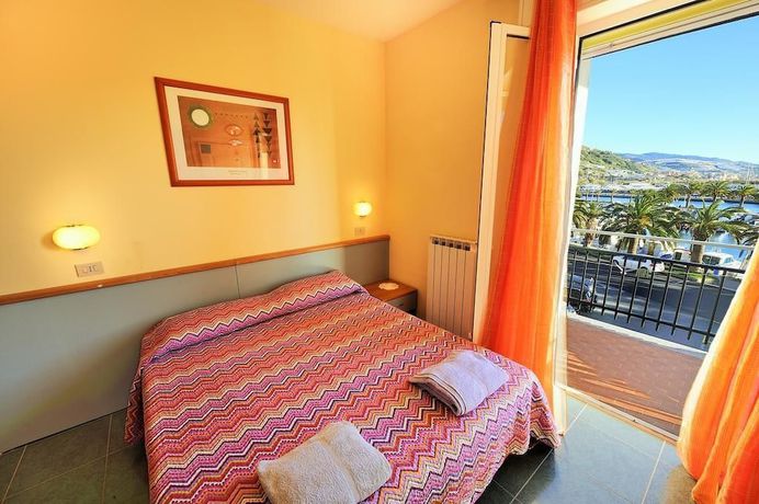 Imagen de la habitación del Hotel Lucerna, Arma di Taggia. Foto 15