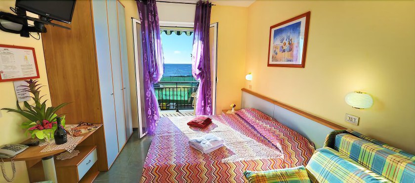 Imagen de la habitación del Hotel Lucerna, Arma di Taggia. Foto 18