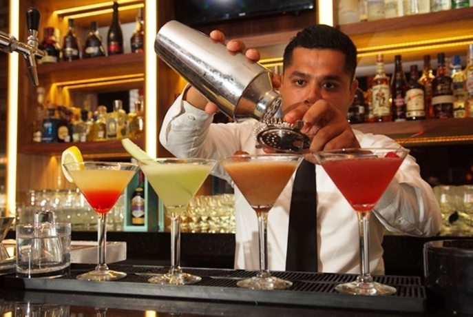 Imagen del bar/restaurante del Hotel Lucerna Culiacan. Foto 3