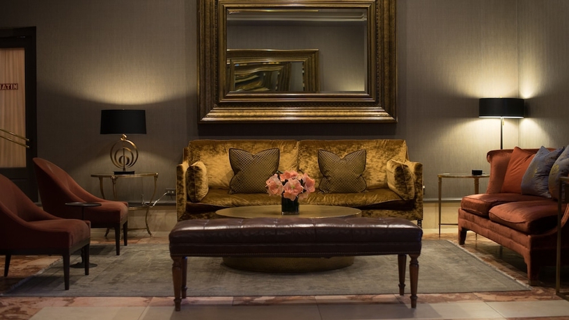 Imagen de los interiores del Hotel Lucerne. Foto 17