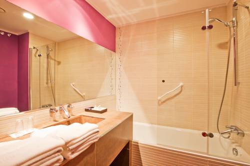 Imagen de la habitación del Hotel Luces Del Poniente. Foto 4