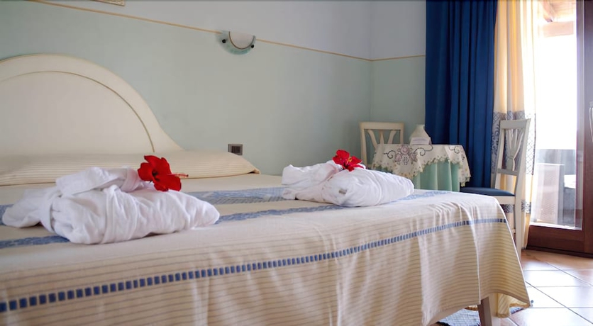 Imagen de la habitación del Hotel Luci Del Faro. Foto 2