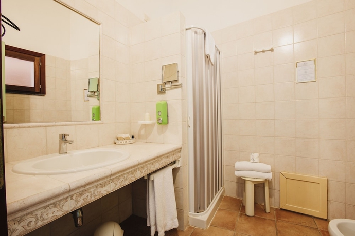 Imagen de la habitación del Hotel Luci Del Faro. Foto 14