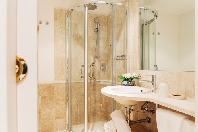 Imagen de la habitación del Hotel Luci Di La Muntagna. Foto 14