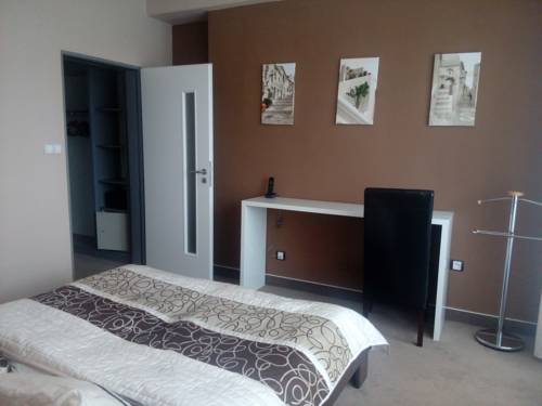 Imagen de la habitación del Hotel Lucia, Bohemia Meridional. Foto 5