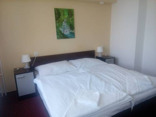 Imagen de la habitación del Hotel Lucia, Bohemia Meridional. Foto 7