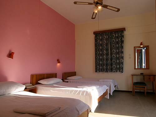 Imagen de la habitación del Hotel Lucia, Chania. Foto 3