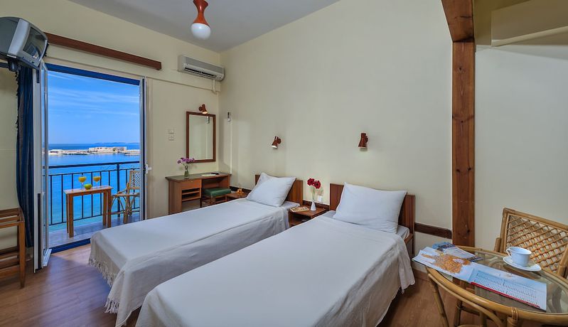 Imagen de la habitación del Hotel Lucia, Chania. Foto 8