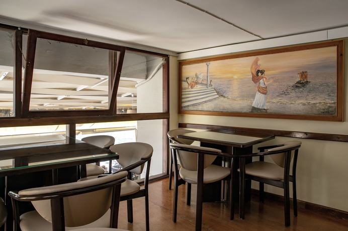Imagen de los interiores del Hotel Lucia, Chania. Foto 20