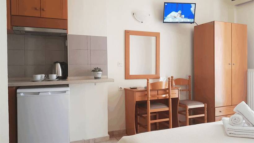 Imagen de la habitación del Hotel Lucia Paralia. Foto 3