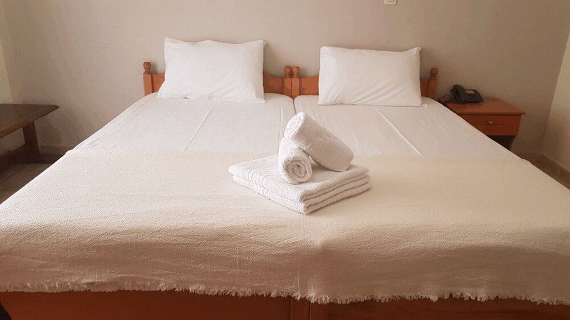Imagen de la habitación del Hotel Lucia Paralia. Foto 4