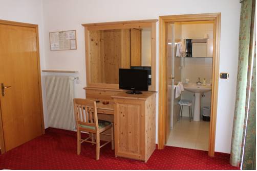 Imagen de la habitación del Hotel Lucia, Selva di Levico. Foto 4