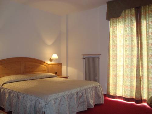 Imagen de la habitación del Hotel Lucia, Selva di Levico. Foto 12