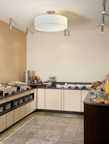 Imagen del bar/restaurante del Hotel Lucia, Viena. Foto 2