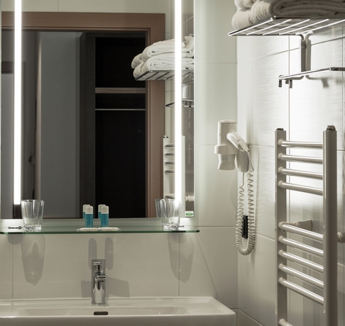 Imagen de la habitación del Hotel Lucia, Viena. Foto 9