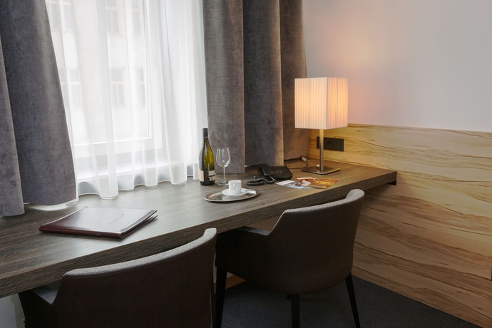 Imagen de la habitación del Hotel Lucia, Viena. Foto 14