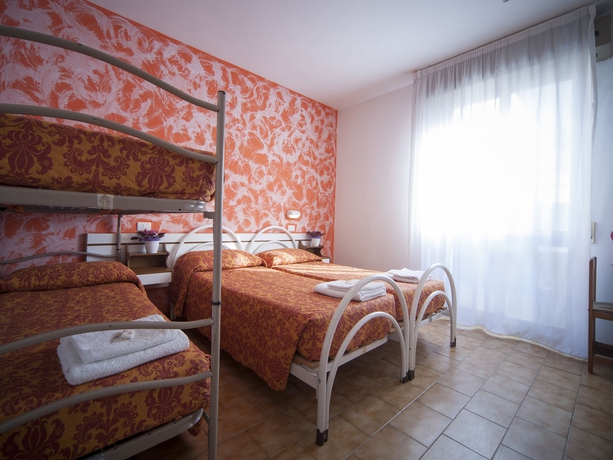 Imagen de la habitación del Hotel Luciana, Rimini. Foto 2