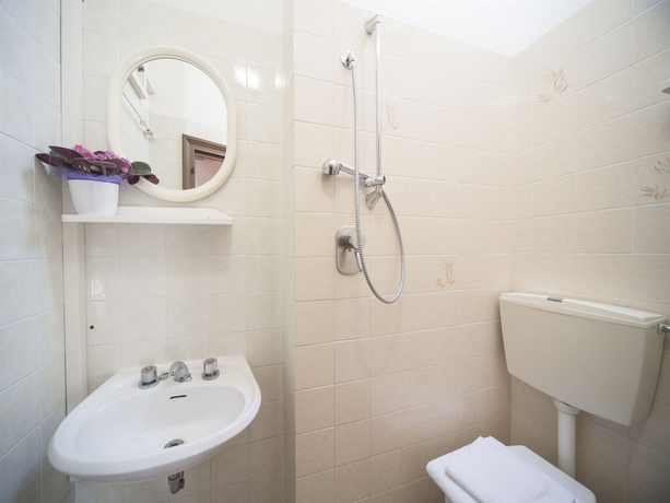 Imagen de la habitación del Hotel Luciana, Rimini. Foto 10