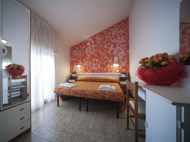 Imagen de la habitación del Hotel Luciana, Rimini. Foto 12