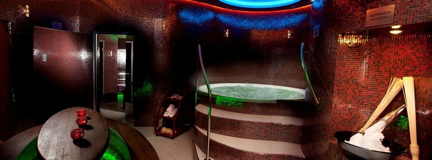 Imagen de la piscina del Hotel Luciano Residence. Foto 15