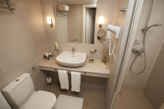 Imagen de la habitación del Hotel Luciano Residence. Foto 5