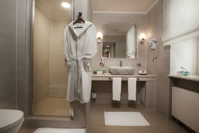 Imagen de la habitación del Hotel Luciano Residence. Foto 8