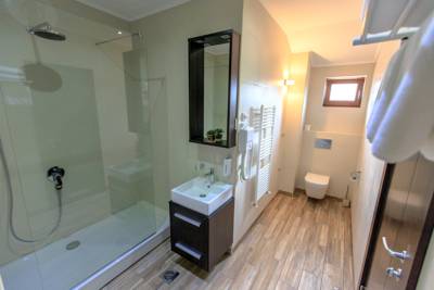 Imagen general del Hotel Lucic. Foto 4