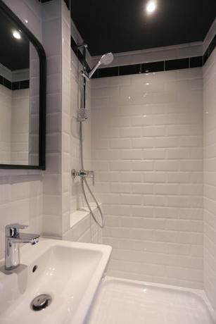 Imagen de la habitación del Hotel Lucien. Foto 8