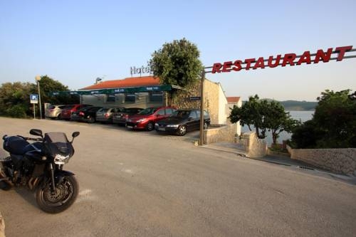 Imagen general del Hotel Lucija. Foto 7