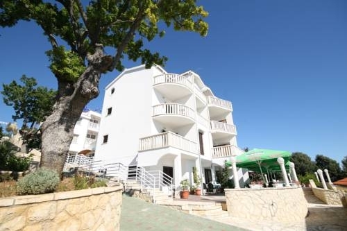 Imagen general del Hotel Lucija. Foto 8