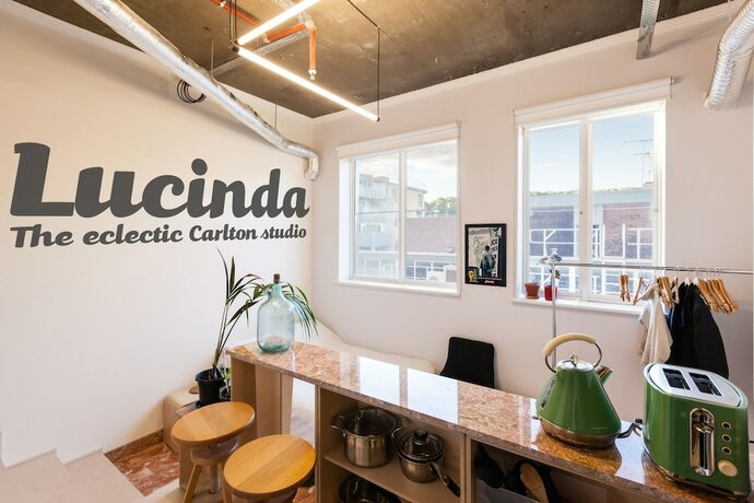Imagen general del Hotel Lucinda, Carlton Studio Apartment. Foto 9