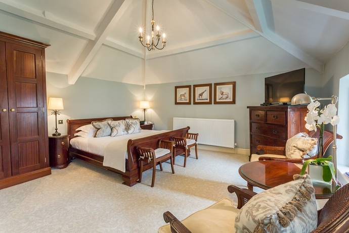 Imagen de la habitación del Hotel Lucknam Park and Spa. Foto 2