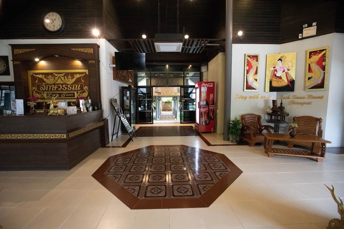 Imagen de los interiores del Hotel Luckswan Resort. Foto 18