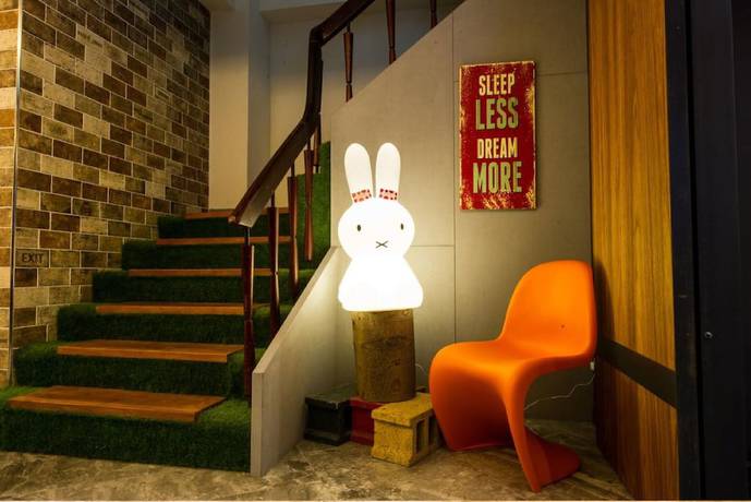 Imagen de los interiores del Hotel Lucky Apple. Foto 17