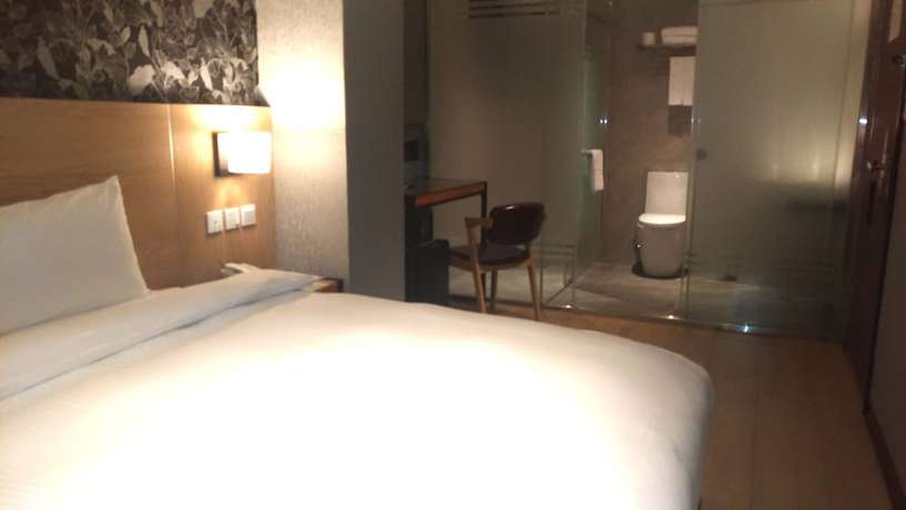 Imagen de la habitación del Hotel Lucky Apple. Foto 13