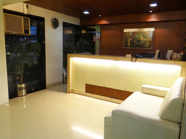 Imagen de los interiores del Hotel Lucky Bandra. Foto 19