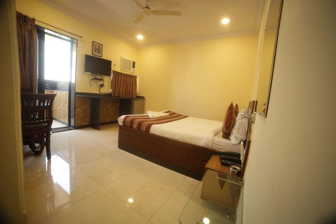 Imagen de la habitación del Hotel Lucky Bandra. Foto 8