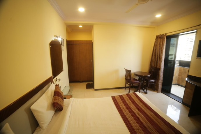 Imagen de la habitación del Hotel Lucky Bandra. Foto 12