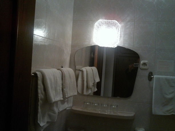 Imagen de la habitación del Hotel Lucky, Budapest. Foto 9