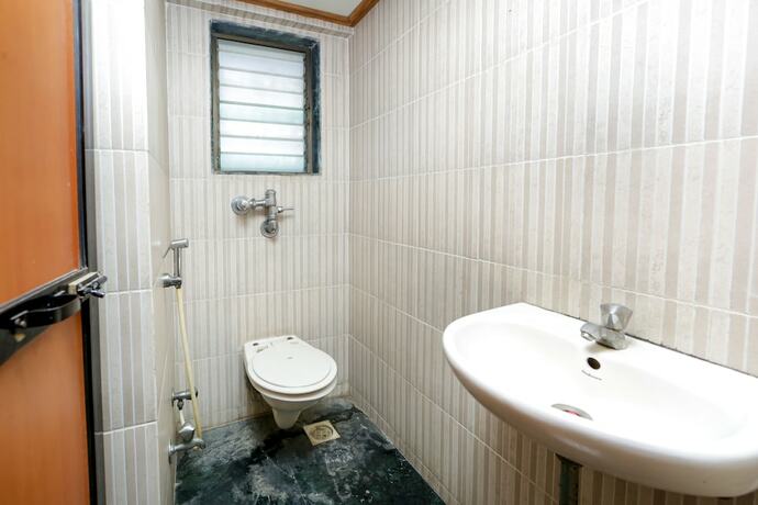 Imagen de la habitación del Hotel Lucky Goregaon. Foto 27